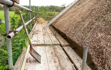 advantages of Bicker Gauntlet thatch roofing